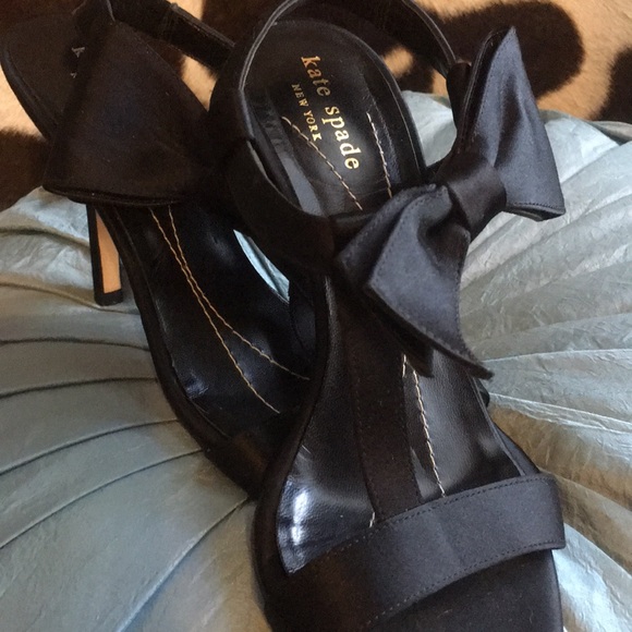 Kate Spade put a bow on it T strap heels - Picture 4 of 8